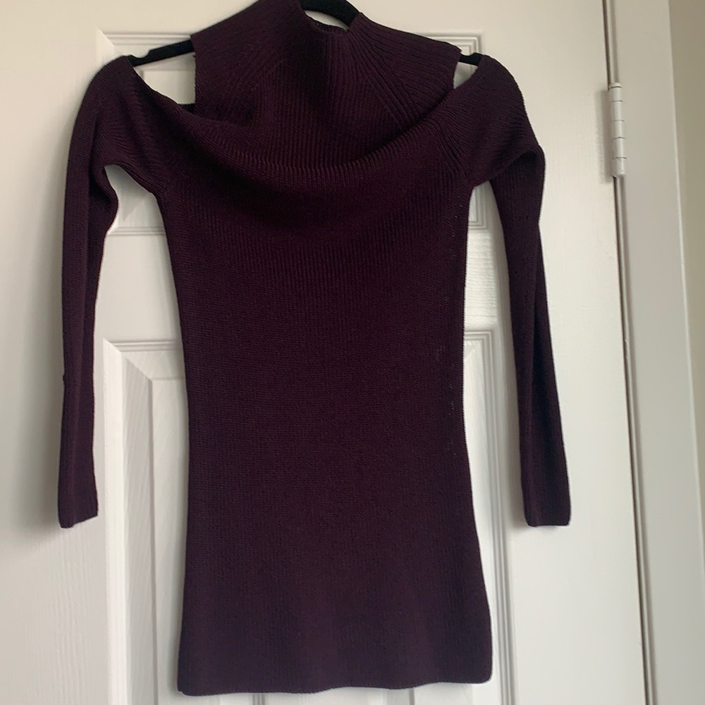 Wilfred Plum Knit Cold Shoulder Tunic